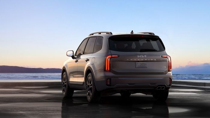 Kia Telluride 2023 ra mắt với diện mạo mới và nhiều công nghệ tiên tiến hơn. 2023-kia-telluride-8.jpg