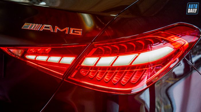 Ảnh chi tiết Mercedes-Benz C300 AMG First Edition 2022 tại đại lý c300-amg-fe-2022-22.jpg