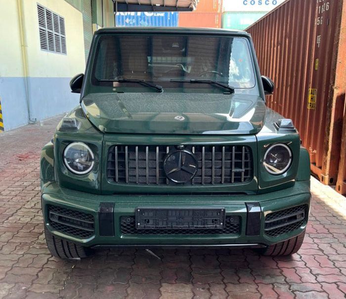 Mercedes-AMG G63 2022 với ngoại thất màu Deep Green, có giá trên 14 tỷ đồng g63-amg-1.jpg