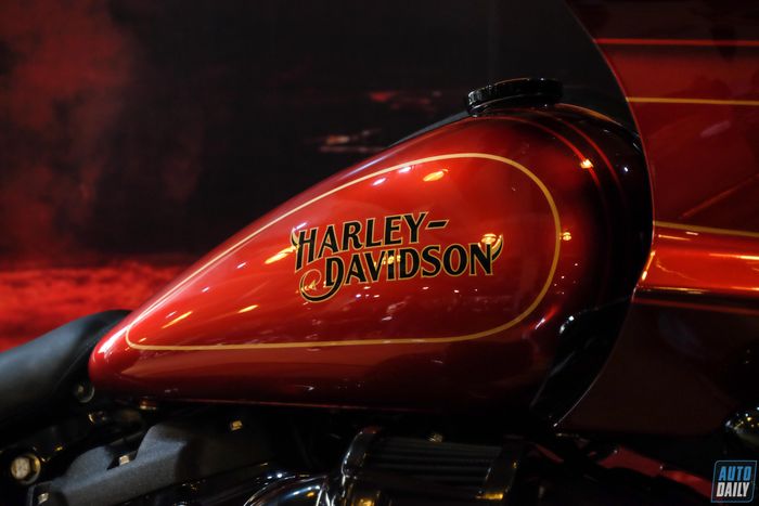 Xem gần hơn Harley-Davidson Low Rider El Diablo đầu tiên tại Việt Nam Harley-Davidson Low Rider phiên bản giới hạn El Diablo (6).jpg