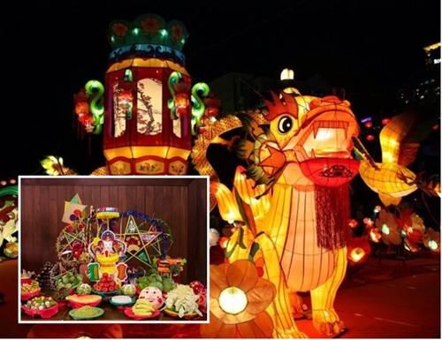 Tại sao cúng rằm tháng 8 vào buổi tối?