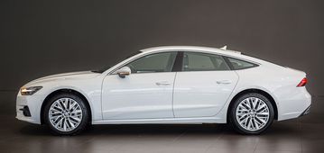 Thân xe Audi A7 2024 vuốt thấp dần về phía sau một cách đầy dứt khoát