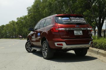 Phần đuôi của Ford Everest 2021 giữ nguyên thiết kế từ phiên bản trước