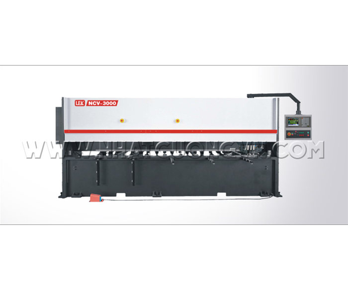 Máy cắt CNC