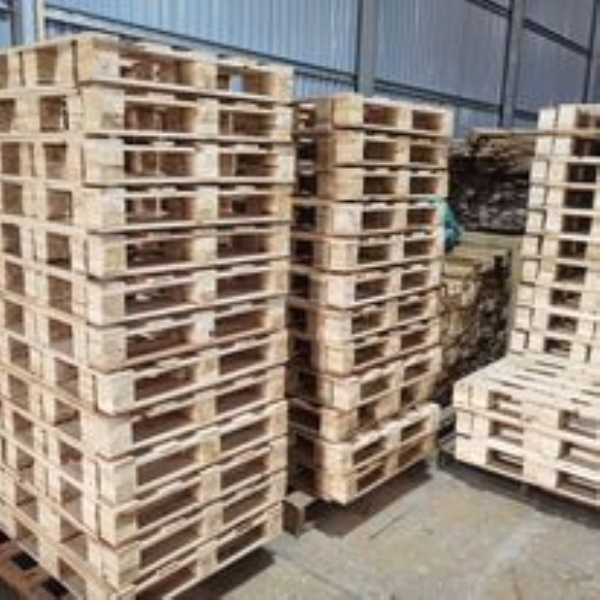 Pallet gỗ