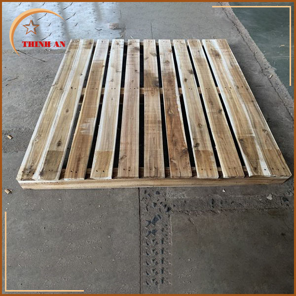 Pallet gỗ