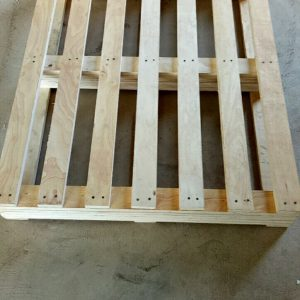 Pallet gỗ