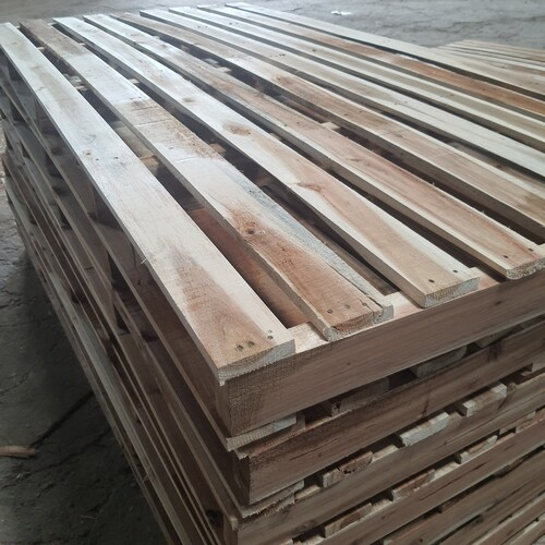 Pallet gỗ