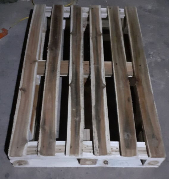 Pallet gỗ