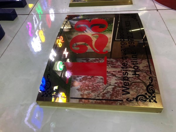 Bảng hiệu công ty, số nhà