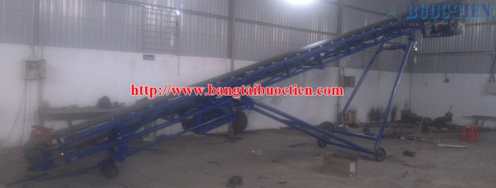 Băng tải nâng hạ