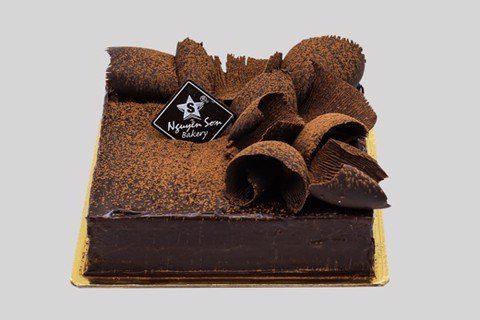 BLACK FOREST CAKE