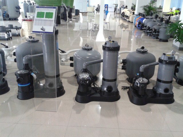 Thiết bị bể bơi Emaux