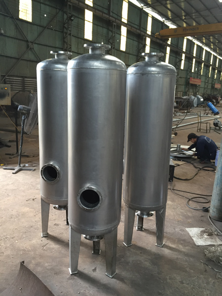 Bình lọc áp lực
