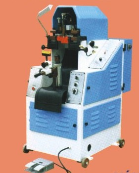Máy gò gót giày tự động