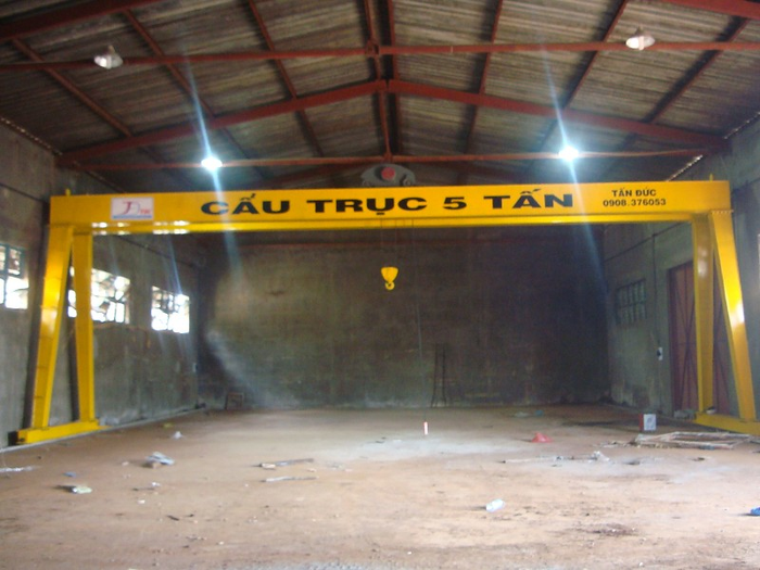 Cầu trục 5 tấn