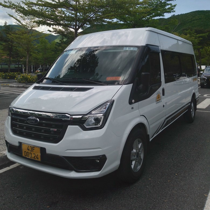 Cho thuê xe 16 chỗ Ford Transit