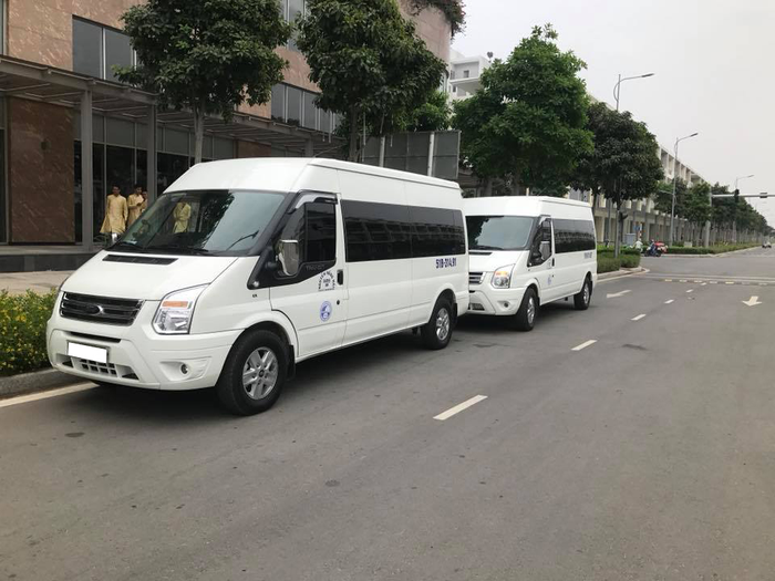 Ford Transit 16 chỗ