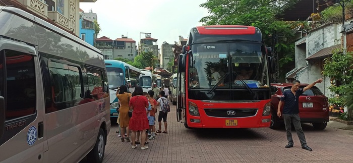 Xe du lịch