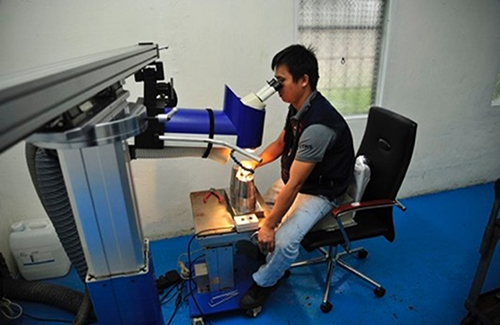 Dịch vụ hàn Laser khuôn mẫu