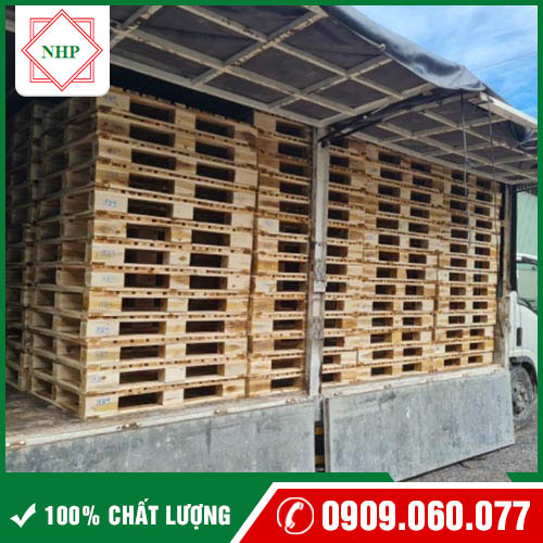 Pallet gỗ