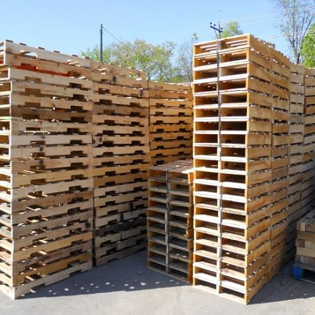 Pallet gỗ