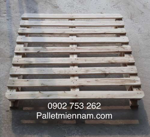 Pallet gỗ