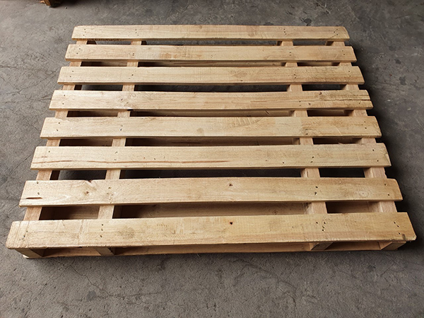 Pallet gỗ