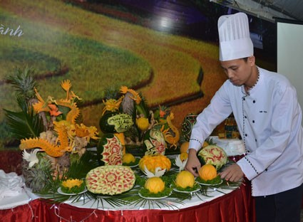 Cắt tỉa rau củ quả nghệ thuật