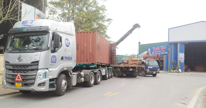 Vận chuyển hàng hóa bằng container