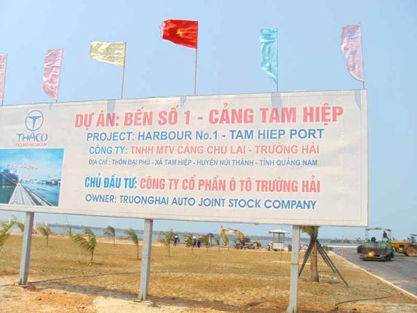 Thảm nhựa bê tông bến cảng Tam Hiệp