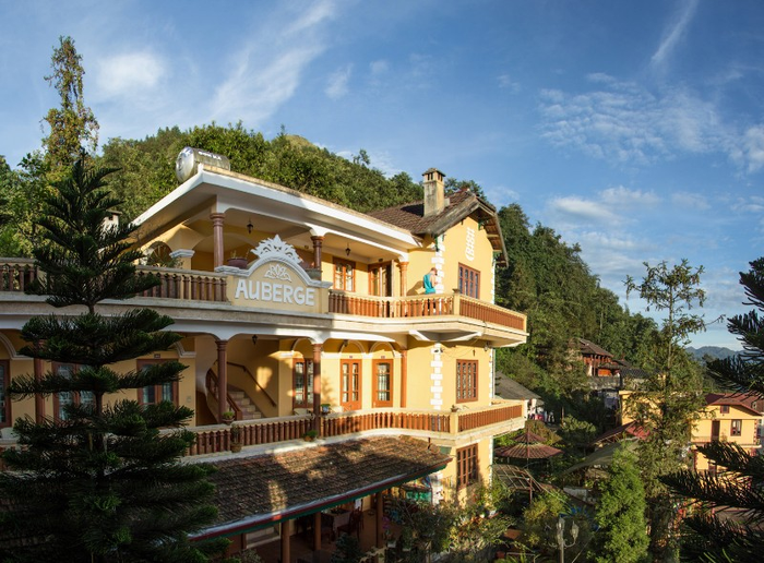 Auberge Đặng Trung Hotel