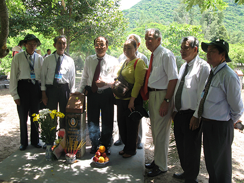 Nghĩa trang hàng dương Côn Đảo