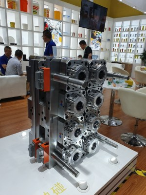 Khuôn ép nhựa