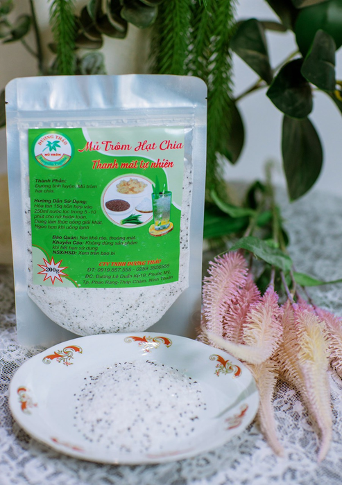 Mủ Chôm Hạt Chia