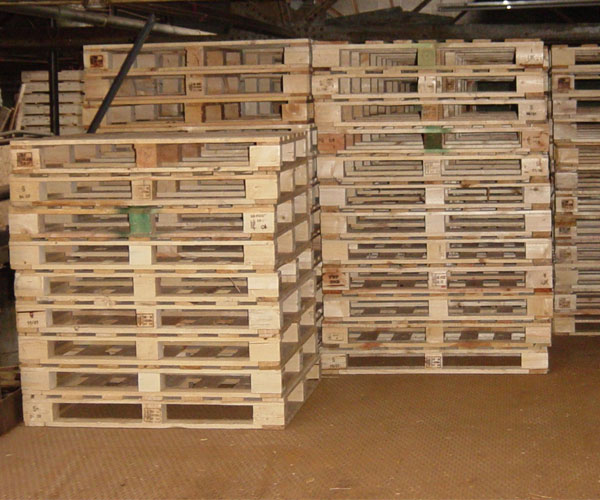 Pallet gỗ