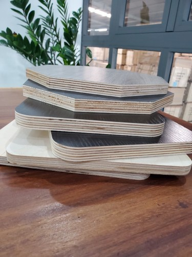 Ván gỗ Melamine trên nền Plywood