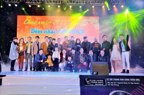 Tổ chức sự kiện