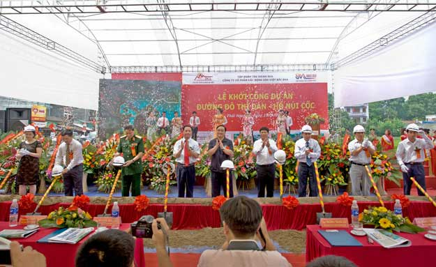 Tổ chức sự kiện