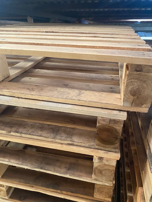 Pallet gỗ