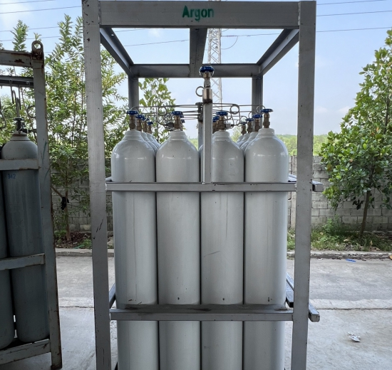 Khí Argon cụm 16 chai 40L