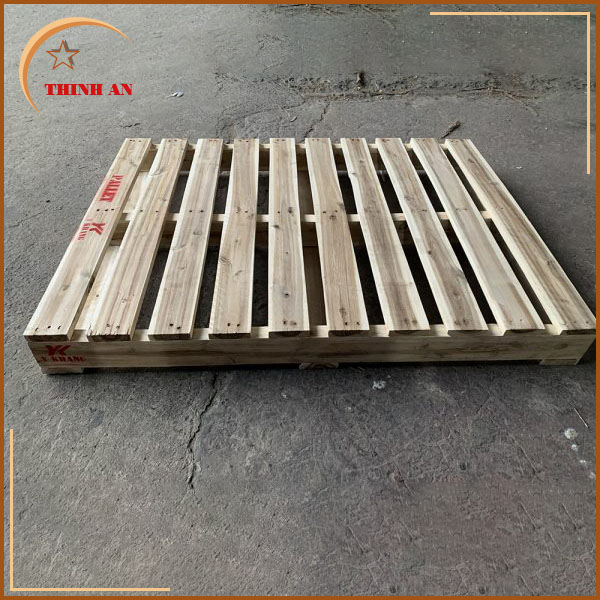 Pallet gỗ