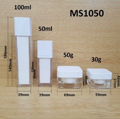 Bộ mỹ phẩm vuông trắng
