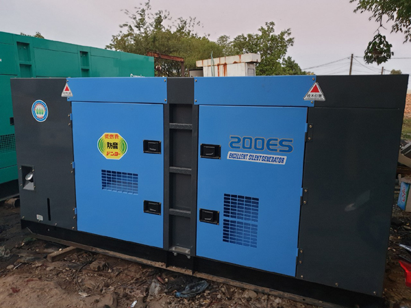 Máy phát điện 100kva Nhật Bản