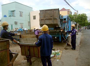 Thu gom, vận chuyển rác thải sinh hoạt