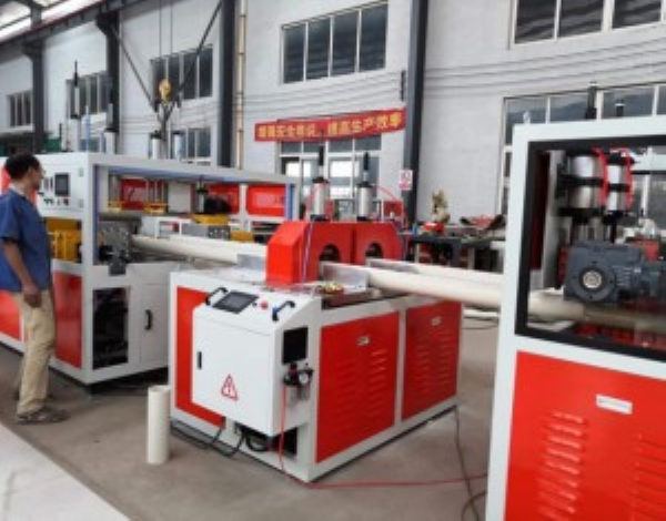 M&aacute;y đ&ugrave;n ống nhựa UPVC