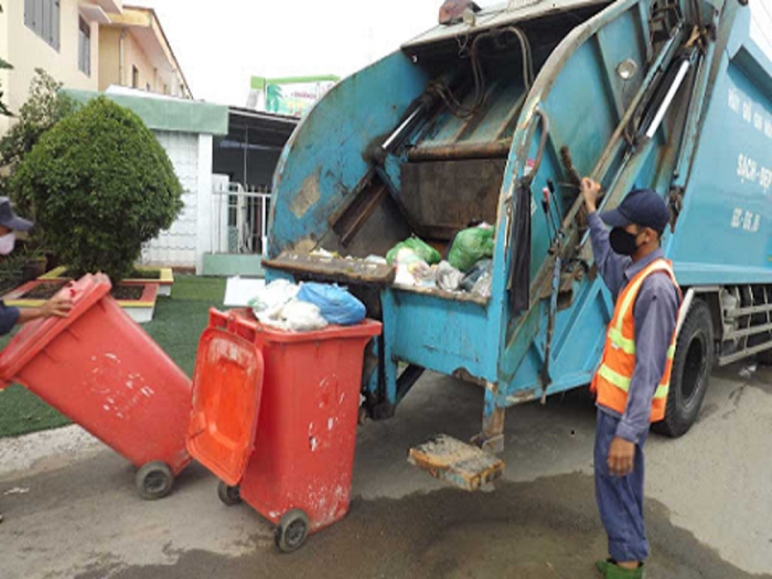 Thu gom, vận chuyển rác thải sinh hoạt