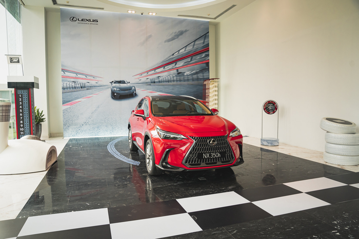 Xe Lexus
