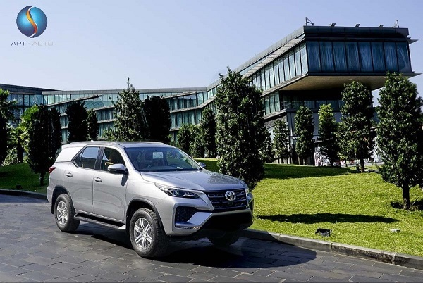 Xe chở tiền Toyota Fortuner