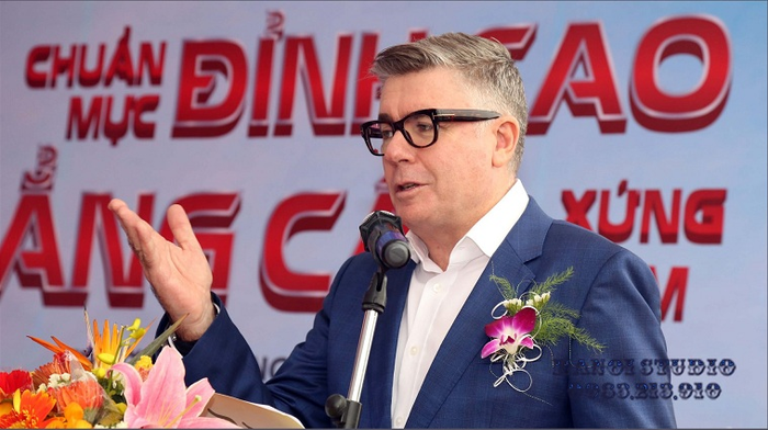 Chụp ảnh khai trương